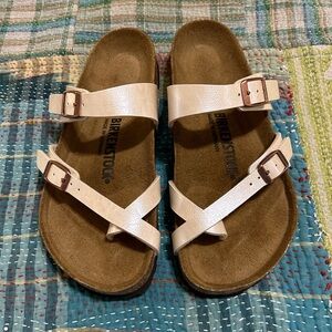 Birkenstock Mayari sandals